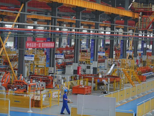 kaufen 18 Stände Automatische Rollenformmaschine 55kw 40Cr Metalldachmaschine online manufacture