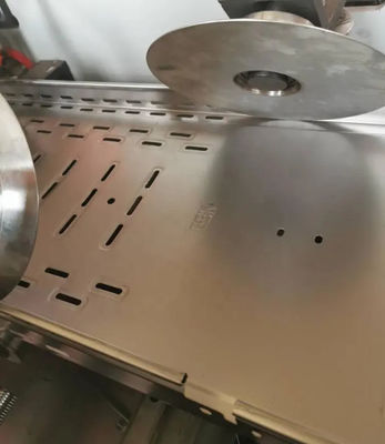 kaufen 1m/Min - 30m/Min Kabel-Tray-Roll-Formmaschine Kabel-Tray-Herstellungsmaschine OEM online manufacture
