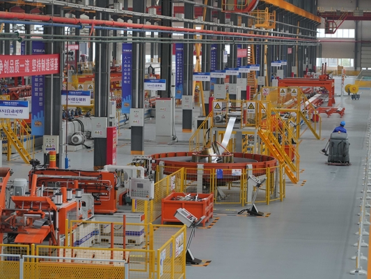 kaufen Automatische Stahlblech-Rollformmaschine mit SPS-Steuerung online manufacture
