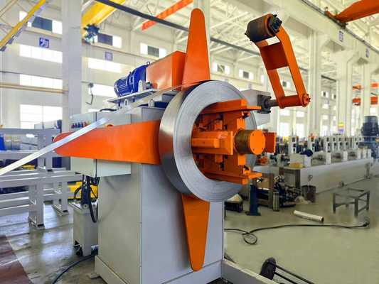 Automatische Rollenformmaschine für Solardachbleche aus Stahl