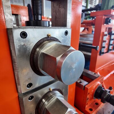 Automatische Maschine zum Formen von Halterungsgestellen zu verkaufen